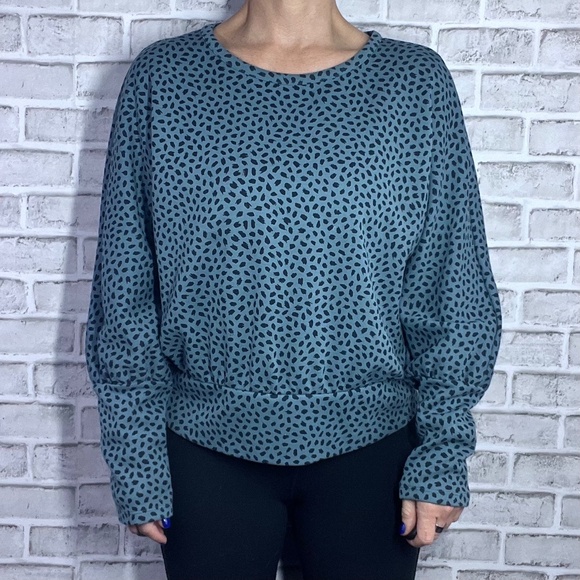 Like New |•ANN TAYLOR•| Graphic Long Sleeve Top - Picture 2 of 7